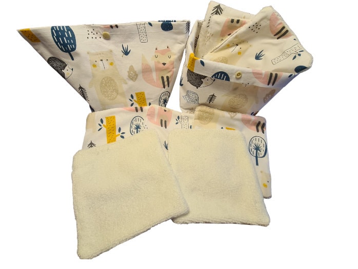 Kit de naissance personnalisé – Panier, lingettes bébé & bavoir