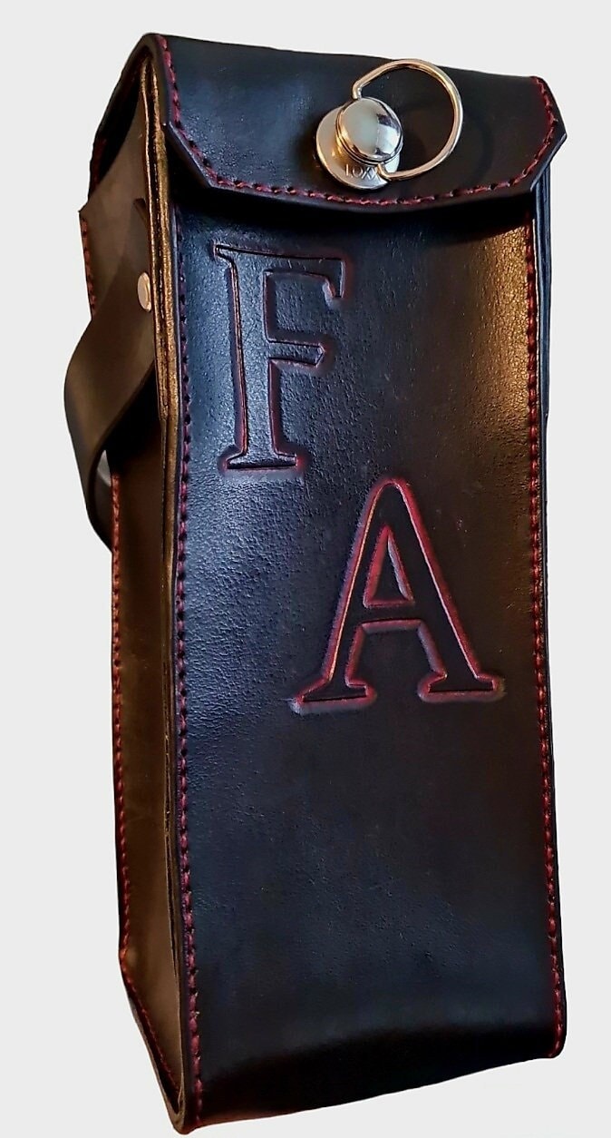 Sacoche de pétanque en cuir personnalisable – Fabrication artisanale