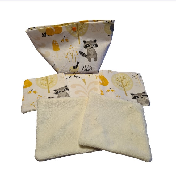 Kit de naissance personnalisé – Panier, lingettes bébé & bavoir